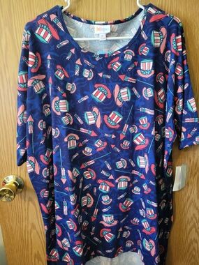 LuLaRoe Navy Top with Dark Blue, Red, Light Blue, and White Patriotic Hat Print